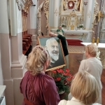 Wprowadzenie obrazu o. Pio